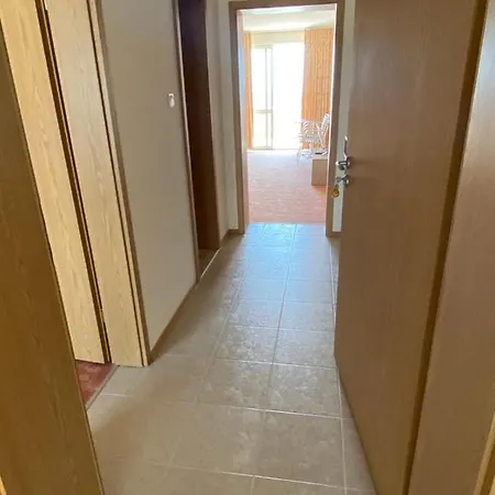Village Apartamento Ravda
